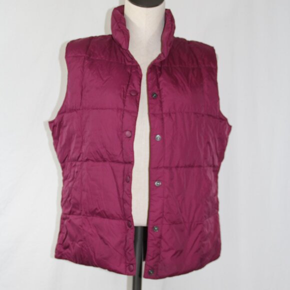 Lands' End Women's Down Filled Puffer Vest Size Med. Quilted Full Zip Purple EUC - Picture 1 of 8